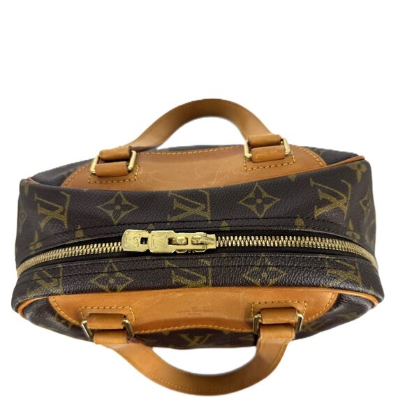 LV Monogram Excursion Shoe Bag - Picture 10 of 12